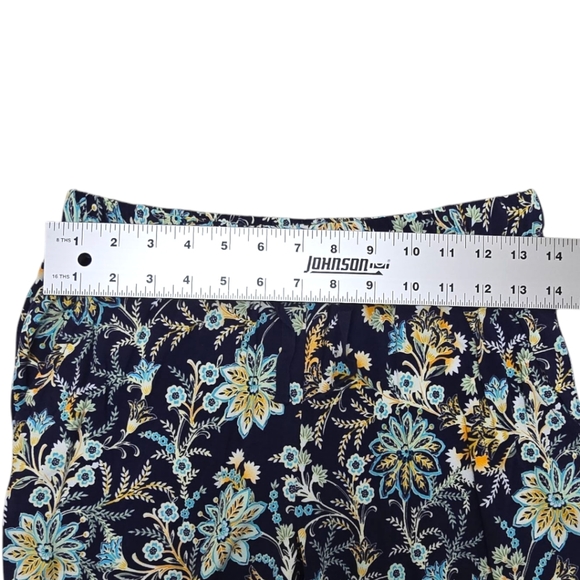 NWT Pajama Set Liz Claiborne XS Short Sleeve Tee Capris Pants Navy Blue Floral - Picture 11 of 12